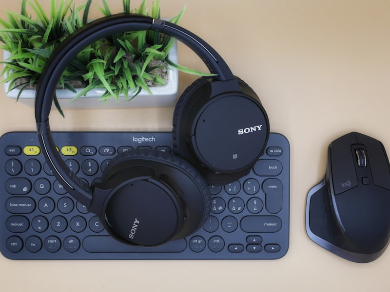 Q18 Smart Watch Telefon Mit Sim Karte Remote Kamera Fitness Tracker